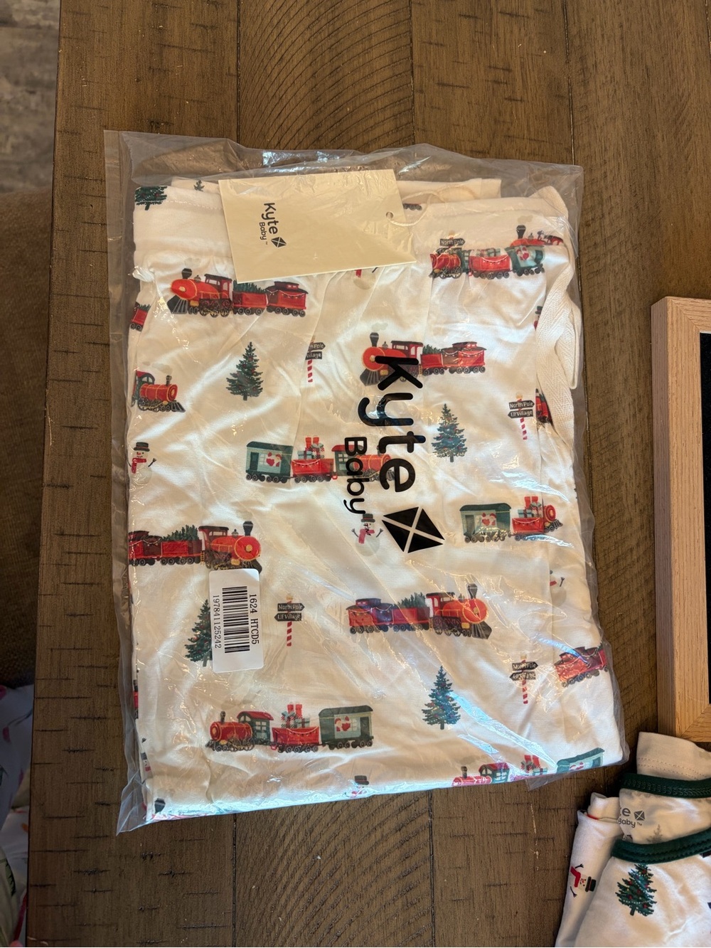Kyte BABY Women’s Jogger Pants in Holiday Train